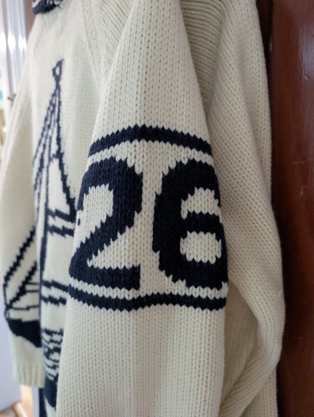 Classic Sailing Medium Weight Sweater - Picture 4 of 8